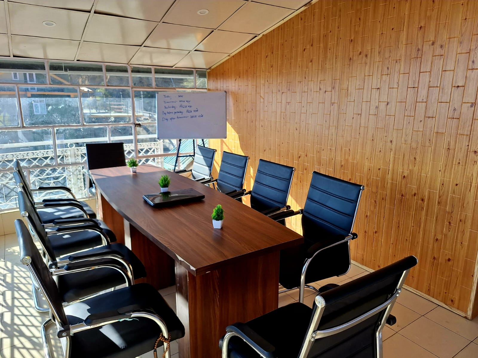 WhatsApp Image 2025-04-11 at 15.23.34_17466f6d.jpg